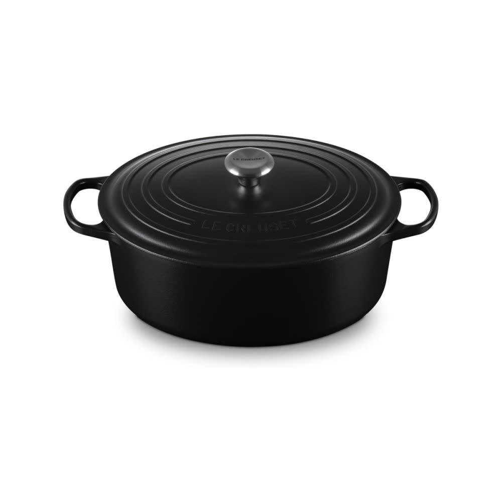 Signature Oval Dutch Oven - Licorice - 8 qt | Le Creuset