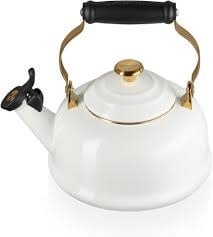 Whistling Kettle 1.7 Qt White Signature Light Gold | Le Creuset