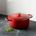 Signature Round Dutch Oven - Cerise - 5.5 qt | Le Creuset