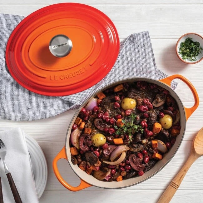 Signature Oval Dutch Oven - Flame - 5 qt | Le Creuset