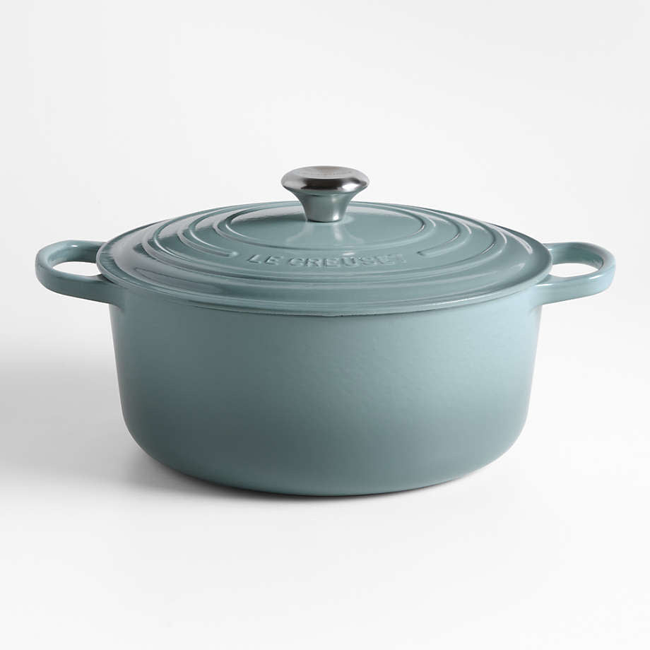 Signature Round Dutch Oven - Sea Salt - 7.25 qt | Le Creuset