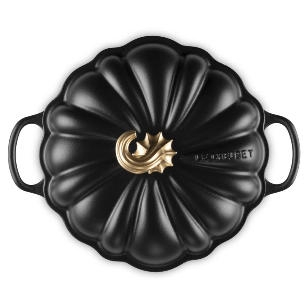 Figural Pumpkin Cocotte - Licorice w/ Gold Figural Knob - 4 qt | Le Creuset