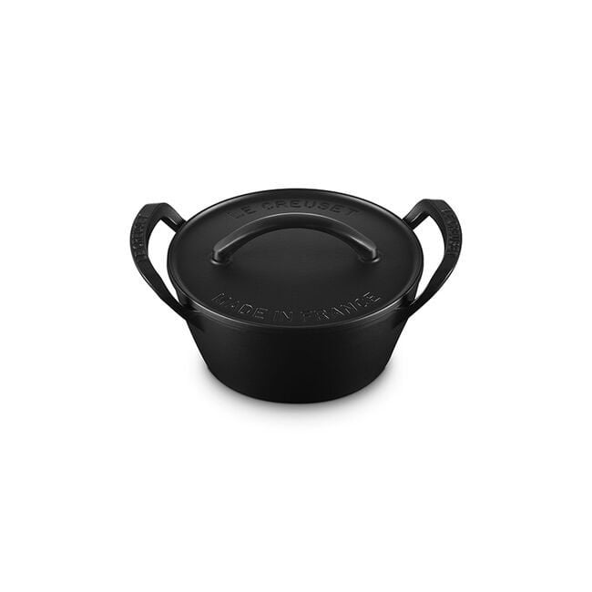 Alpine Outdoor 4.25 qt. Round Dutch Oven - Matte Black | Le Creuset