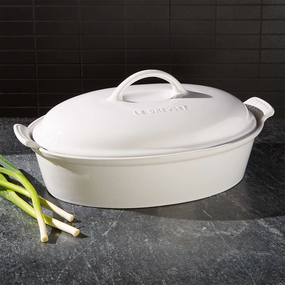 Heritage Covered Oval Casserole - White, 4 qt. (14") | Le Creuset
