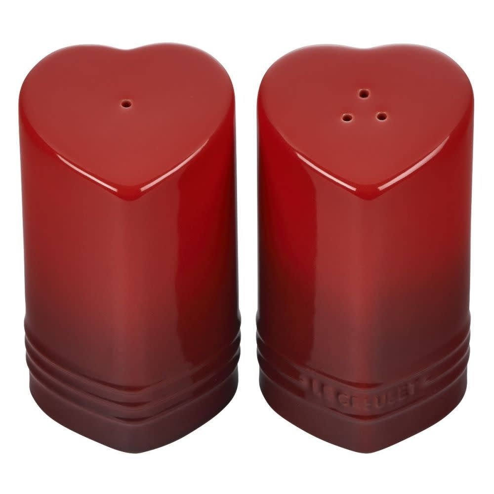 Figural Heart Salt & Pepper Shaker Set of 2 - Cerise - 4 oz | Le Creuset